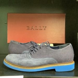 Men’s dress shoes